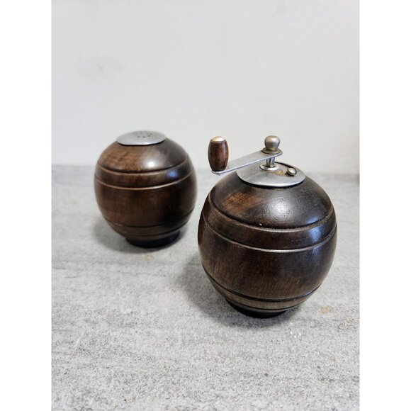 Wood Salt Pepper Round Vintage Pepper Mill Salt Shaker Zen Table Setting MCM - Picture 8 of 10